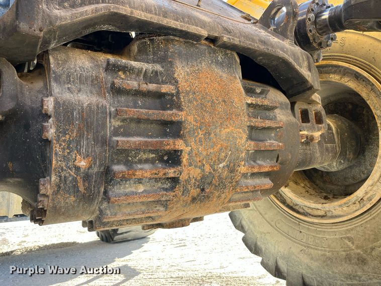 image for item LD9855 2011 Komatsu WA480-6  wheel loader