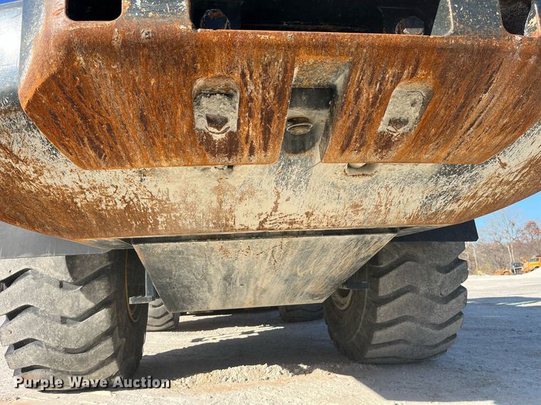 image for item LD9855 2011 Komatsu WA480-6  wheel loader