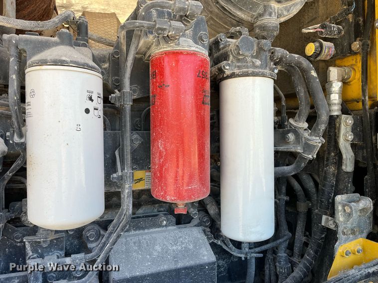 image for item LD9855 2011 Komatsu WA480-6  wheel loader