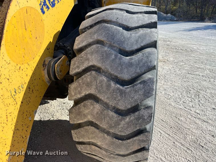image for item LD9855 2011 Komatsu WA480-6  wheel loader
