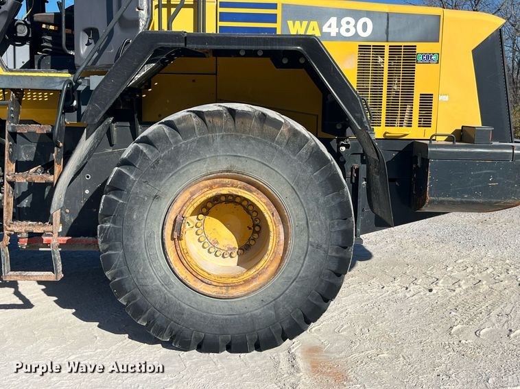 image for item LD9855 2011 Komatsu WA480-6  wheel loader