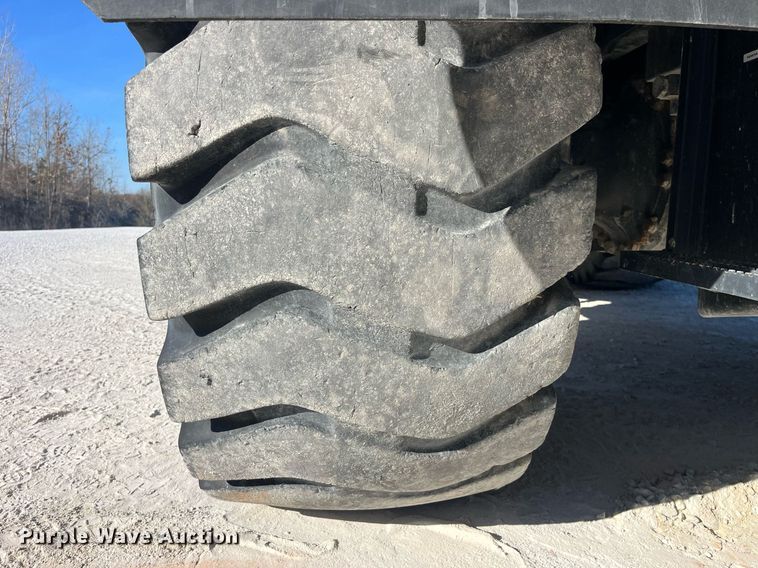 image for item LD9855 2011 Komatsu WA480-6  wheel loader
