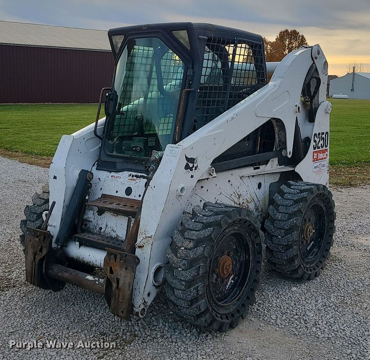image for item LJ9328 2008 Bobcat S250  skid steer loader