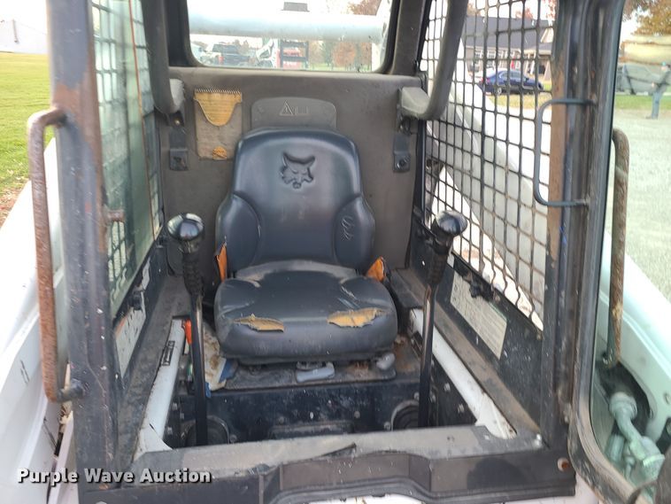 image for item LJ9328 2008 Bobcat S250  skid steer loader