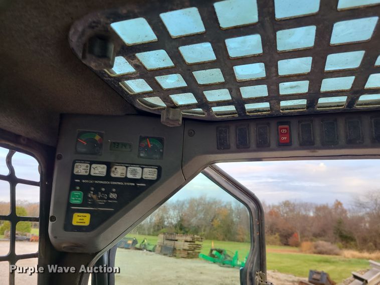 image for item LJ9328 2008 Bobcat S250  skid steer loader