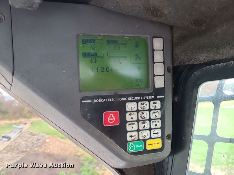 image for item LJ9328 2008 Bobcat S250  skid steer loader