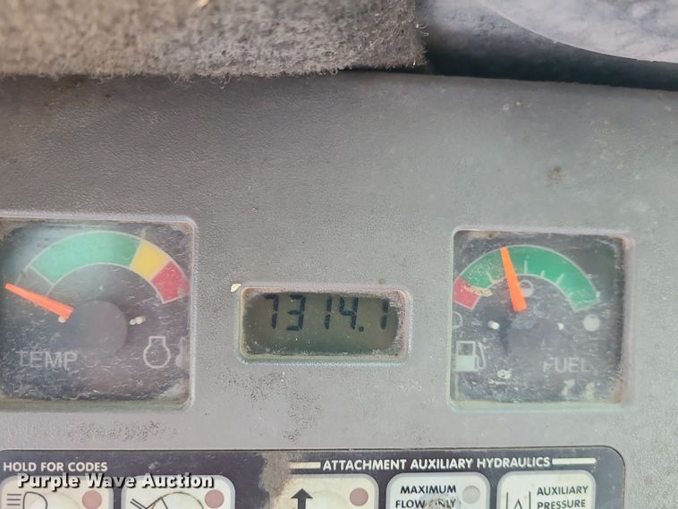 image for item LJ9328 2008 Bobcat S250  skid steer loader