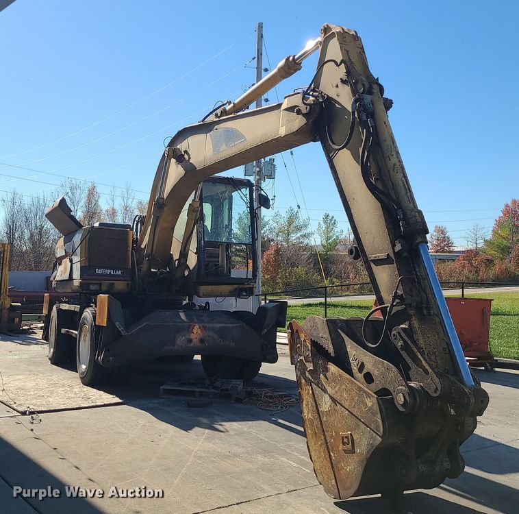 image for item LJ9357 2002 Caterpillar M315  wheeled excavator