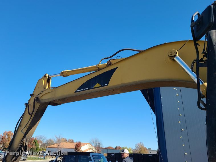 image for item LJ9357 2002 Caterpillar M315  wheeled excavator