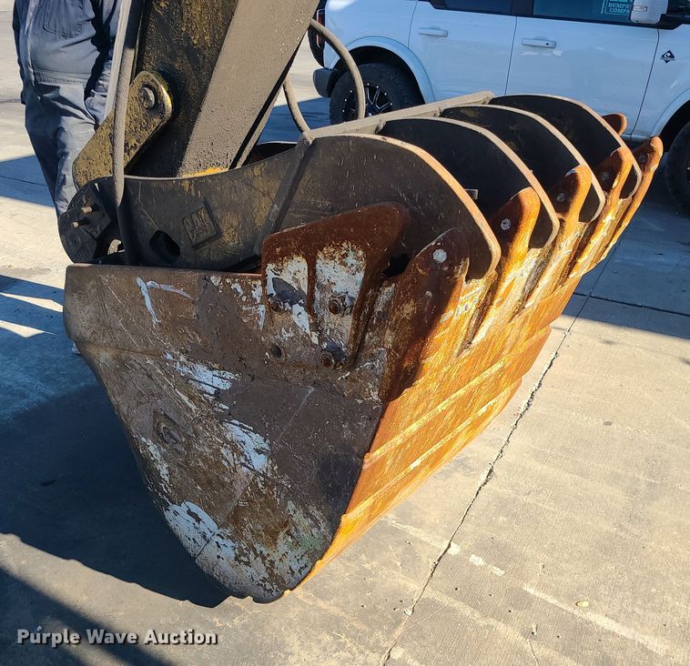 image for item LJ9357 2002 Caterpillar M315  wheeled excavator