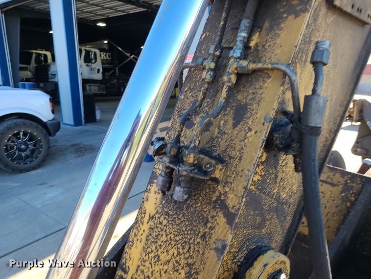 image for item LJ9357 2002 Caterpillar M315  wheeled excavator