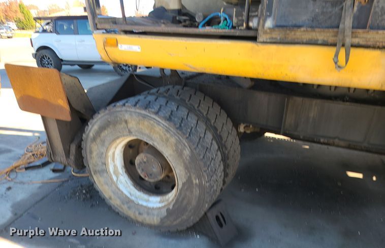 image for item LJ9357 2002 Caterpillar M315  wheeled excavator