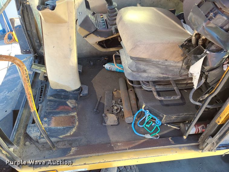 image for item LJ9357 2002 Caterpillar M315  wheeled excavator