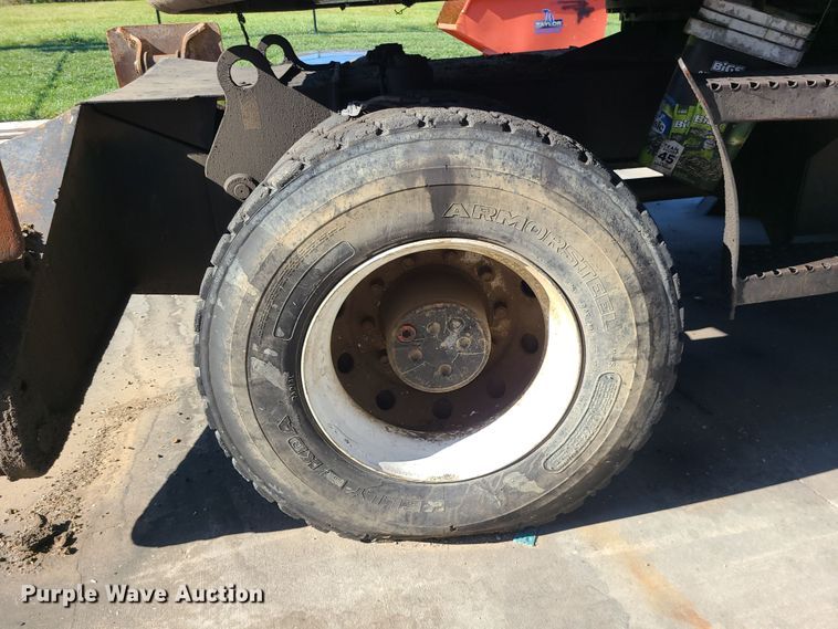 image for item LJ9357 2002 Caterpillar M315  wheeled excavator