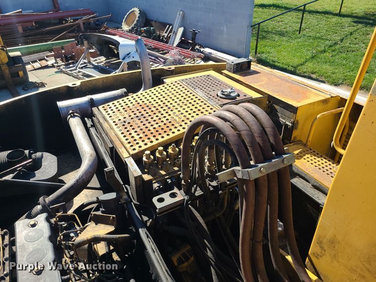 image for item LJ9357 2002 Caterpillar M315  wheeled excavator