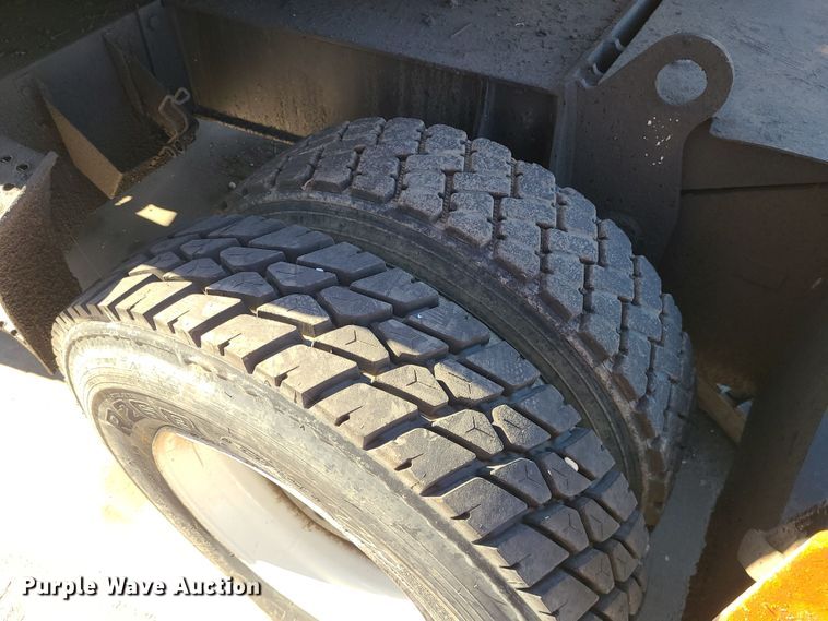 image for item LJ9357 2002 Caterpillar M315  wheeled excavator