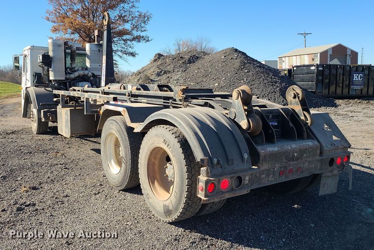 image for item LJ9360 2013 Mack LEU  hook lift truck