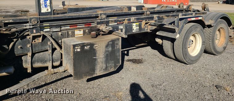 image for item LJ9360 2013 Mack LEU  hook lift truck