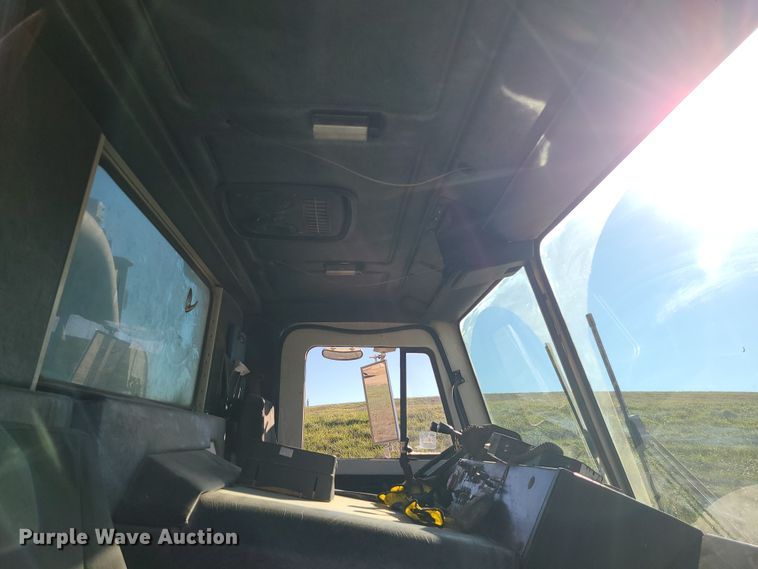 image for item LJ9360 2013 Mack LEU  hook lift truck