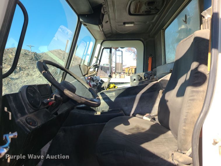 image for item LJ9360 2013 Mack LEU  hook lift truck