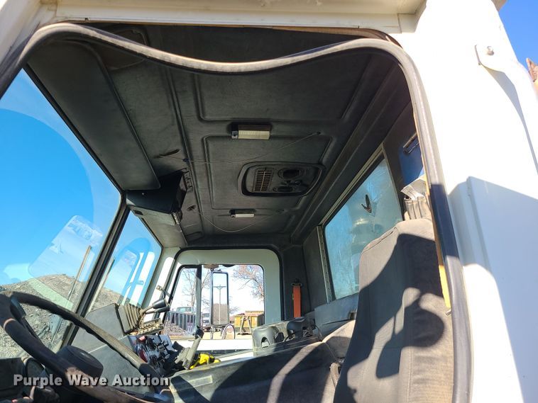 image for item LJ9360 2013 Mack LEU  hook lift truck