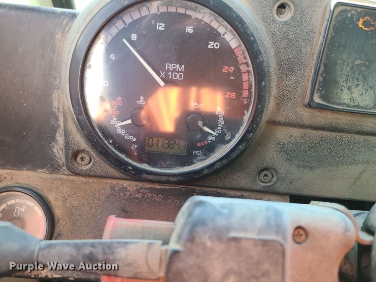 image for item LJ9360 2013 Mack LEU  hook lift truck