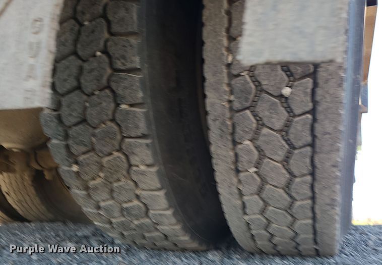 image for item LJ9360 2013 Mack LEU  hook lift truck