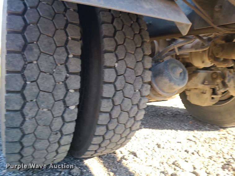 image for item LJ9360 2013 Mack LEU  hook lift truck