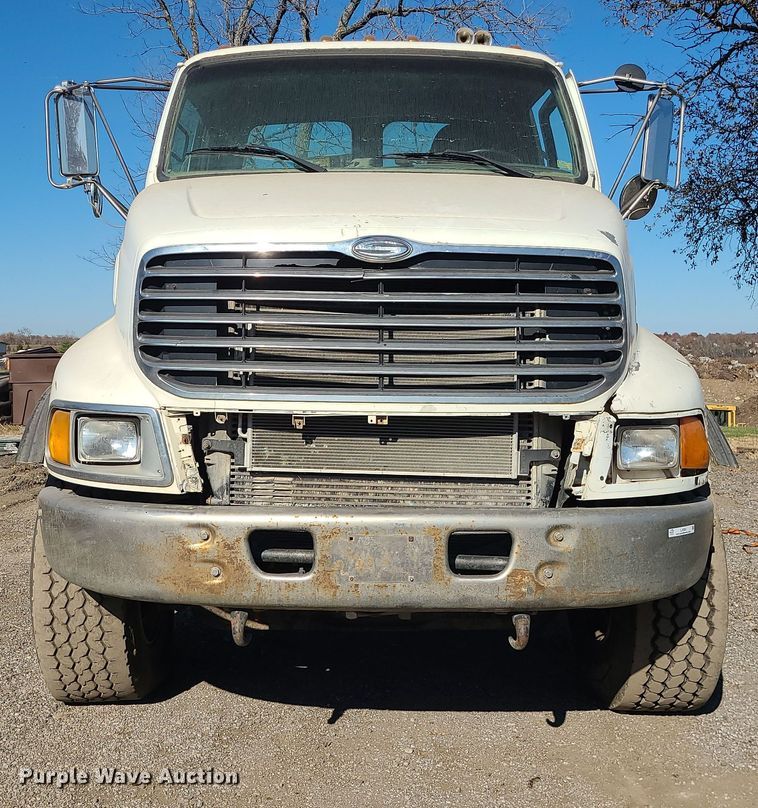 image for item LJ9361 2006 Sterling LT9500  hook lift truck