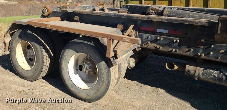 image for item LJ9361 2006 Sterling LT9500  hook lift truck