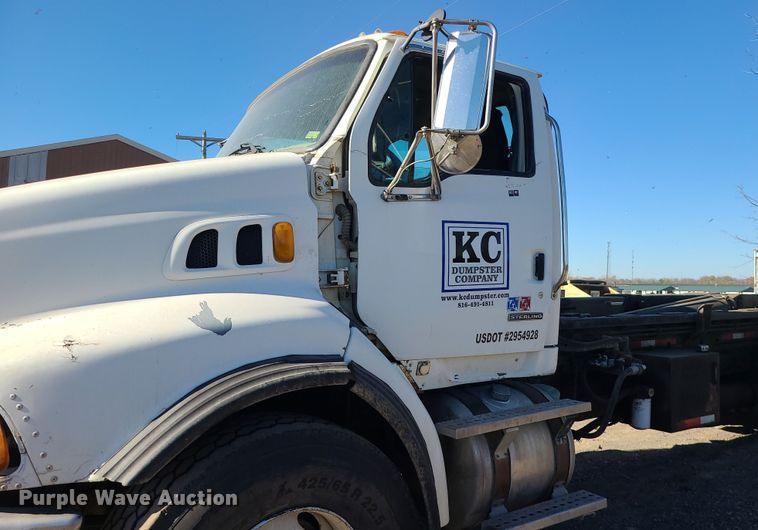 image for item LJ9361 2006 Sterling LT9500  hook lift truck