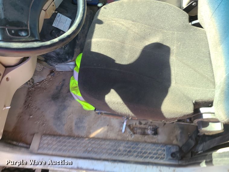 image for item LJ9361 2006 Sterling LT9500  hook lift truck