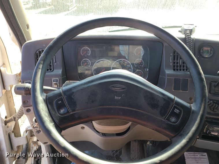 image for item LJ9361 2006 Sterling LT9500  hook lift truck