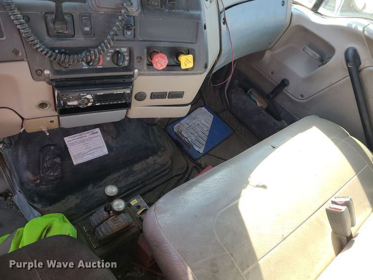 image for item LJ9361 2006 Sterling LT9500  hook lift truck