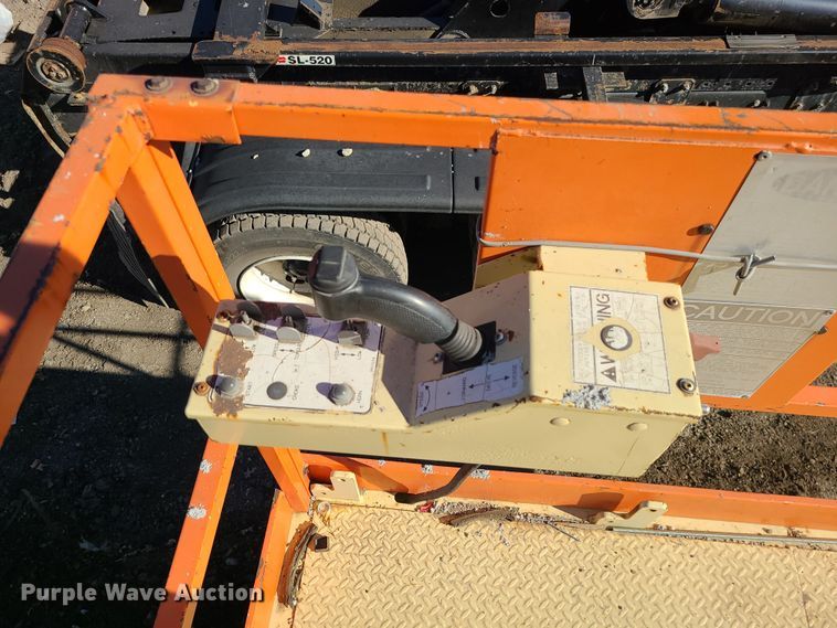 image for item LJ9365 JLG Commander CM-40RT  scissor lift