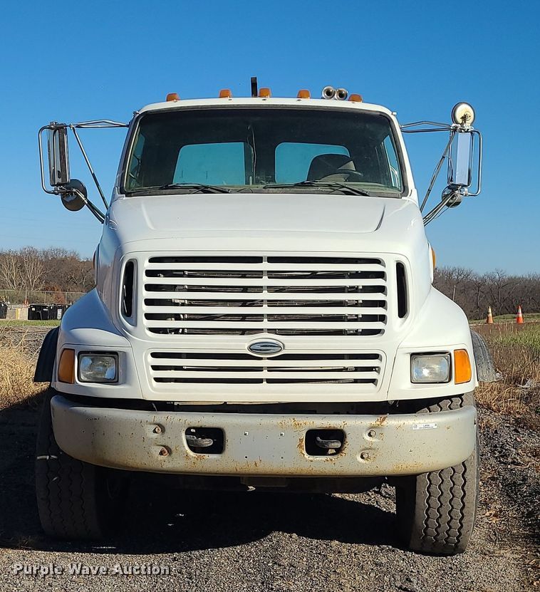 image for item LJ9368 2007 Sterling  hook lift truck