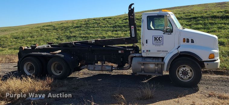 image for item LJ9368 2007 Sterling  hook lift truck