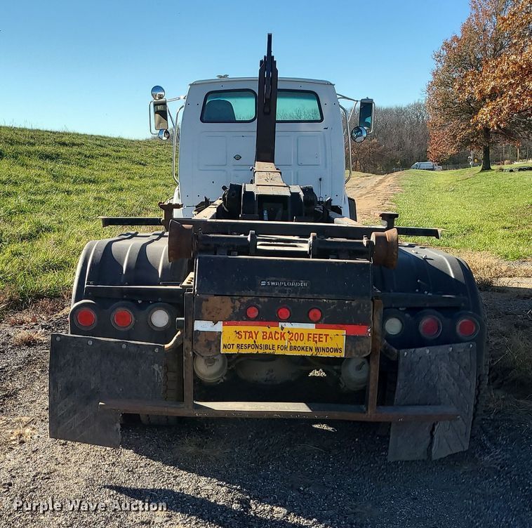 image for item LJ9368 2007 Sterling  hook lift truck