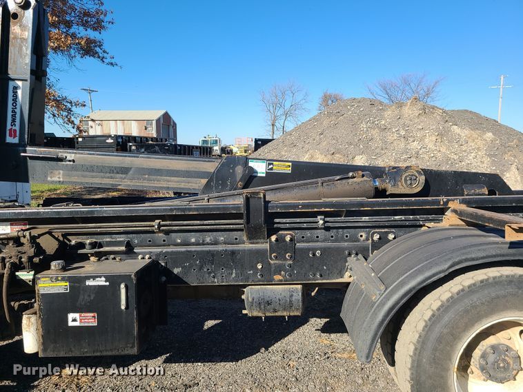 image for item LJ9368 2007 Sterling  hook lift truck