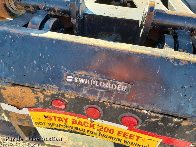 image for item LJ9368 2007 Sterling  hook lift truck