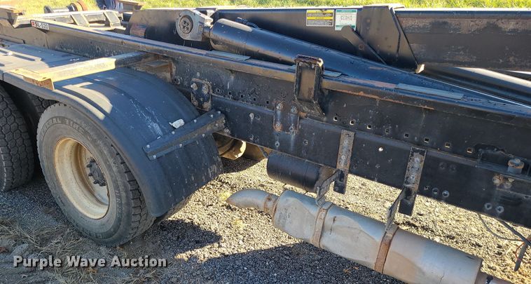 image for item LJ9368 2007 Sterling  hook lift truck