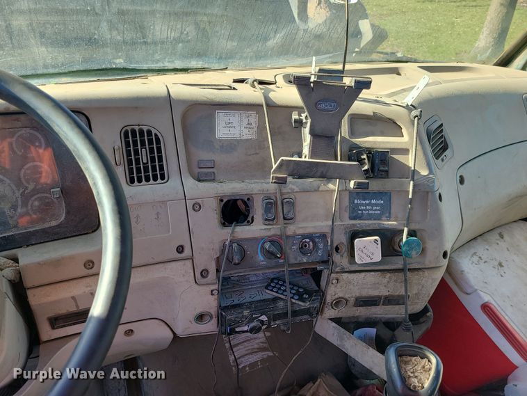 image for item LJ9368 2007 Sterling  hook lift truck