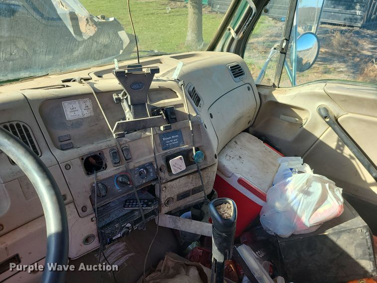 image for item LJ9368 2007 Sterling  hook lift truck