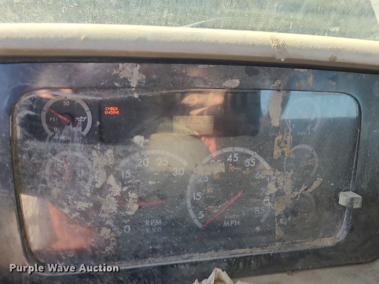 image for item LJ9368 2007 Sterling  hook lift truck