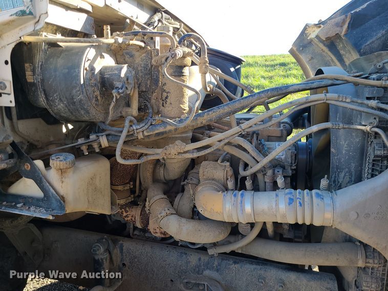 image for item LJ9368 2007 Sterling  hook lift truck