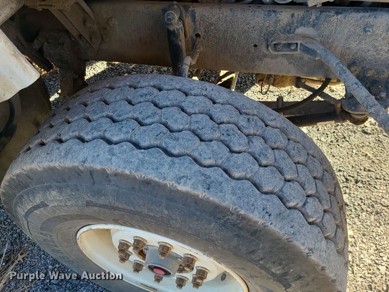 image for item LJ9368 2007 Sterling  hook lift truck