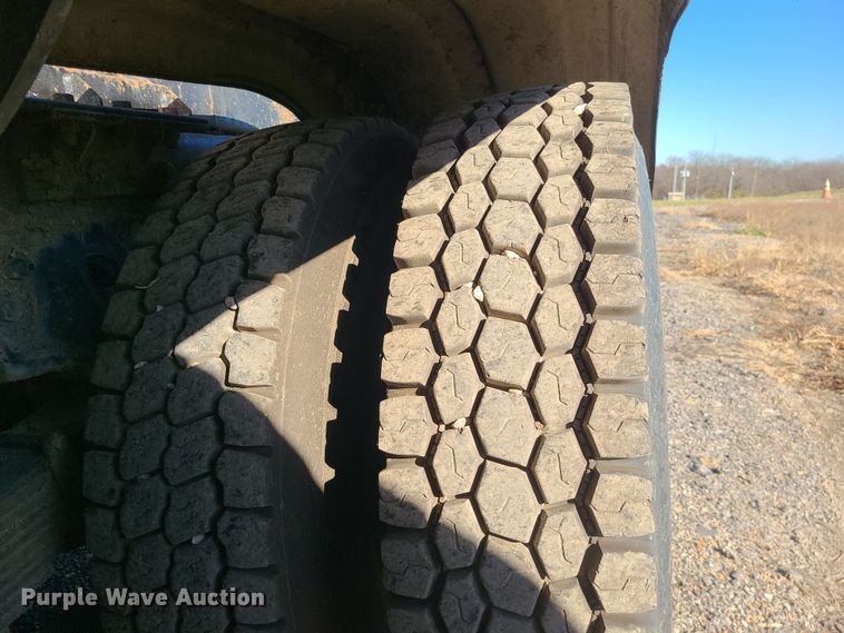 image for item LJ9368 2007 Sterling  hook lift truck