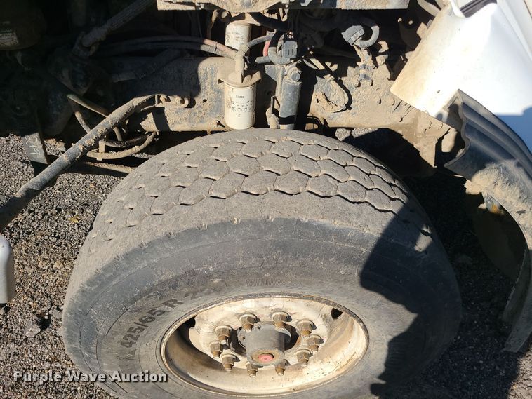 image for item LJ9368 2007 Sterling  hook lift truck