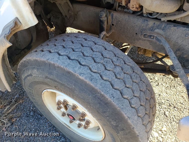 image for item LJ9368 2007 Sterling  hook lift truck