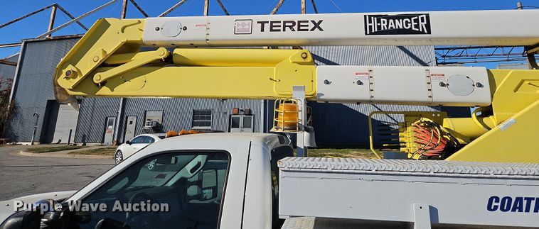 image for item LL9067 2015 Ford F550  bucket truck